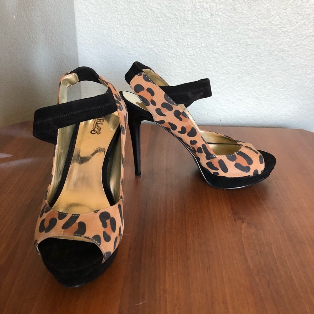 Leopard platform sandals
